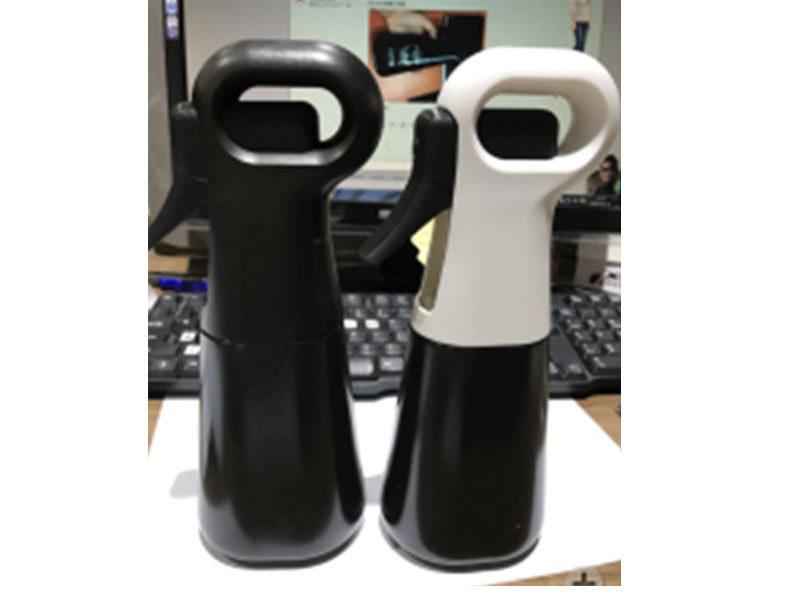 Hot sale 650 ML professional wholesale trigger spray bottle / water spray container / mist bottle spray 