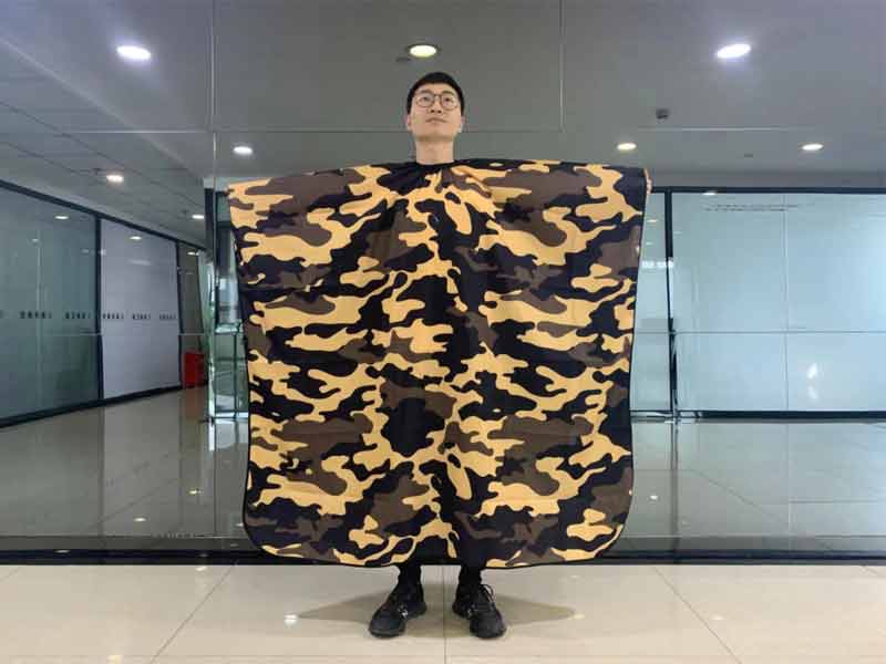 CAMOUFLAGE BARBERS GOWN HAIR CUT/CUTTING HAIRDRESSING SALON CAPE 